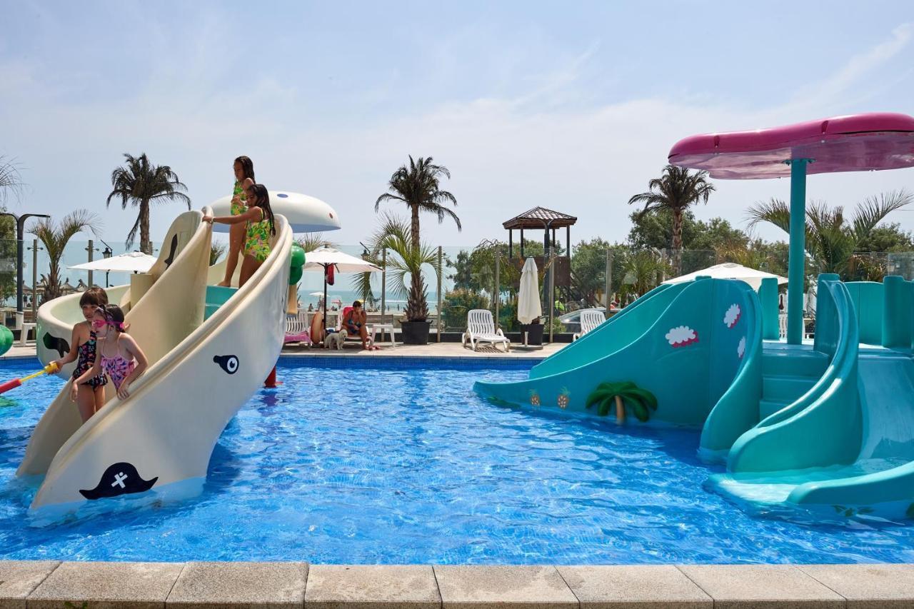 Sunrise Aparthotel Pool & Spa Mamaia Nord Navodari Exterior photo