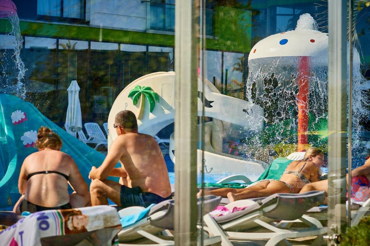 Sunrise Aparthotel Pool & Spa Mamaia Nord Navodari Exterior photo